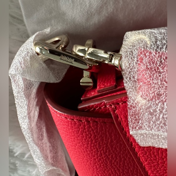 Authentic MCM Leather Patricia Colorblock Small Crossbody Bag Handbag NEW - Picture 9 of 13